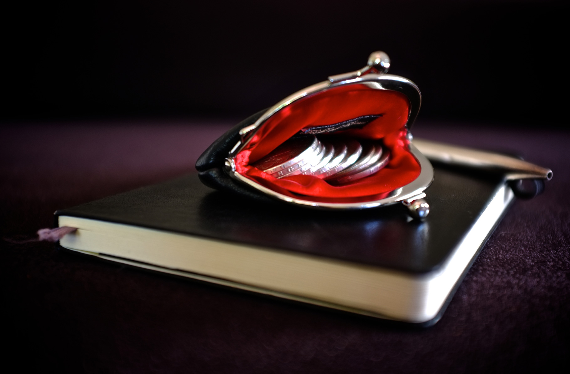 Magicians coin purse fits morgan dollars made to last a lifetime